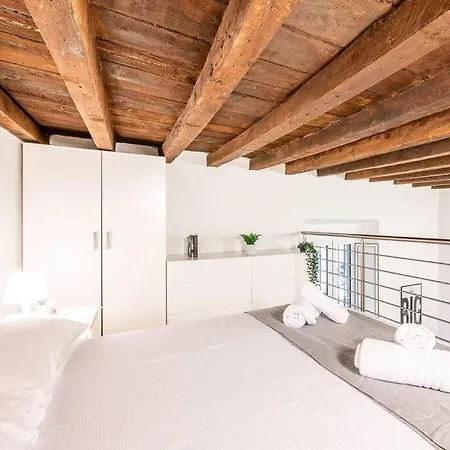 Verdi's Nest - Loft With Wifi And Netflix *